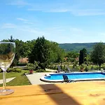 Villa Teleki 3*
