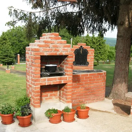 Villa Teleki 3*