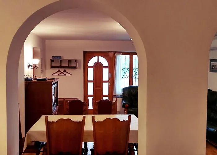 Villa Teleki Pensiune